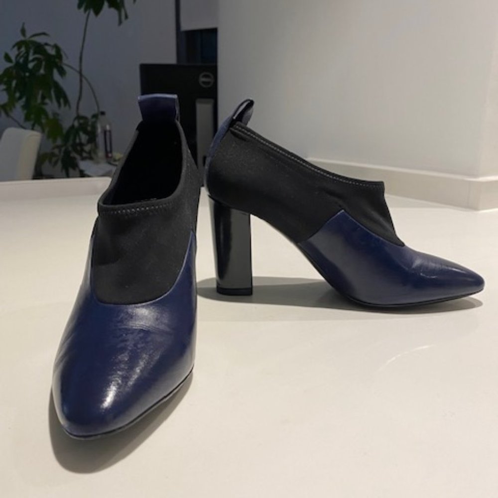 via spiga block heel ankle boot genuine leather sole and upper italian